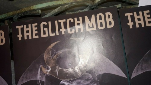 "LOTE DE 4 THE GLITCH MOB, 2014, CARTELES DE LANZAMIENTO, EN CORREO ORIGINAL: 17"" X 11"" - Imagen 8 de 12