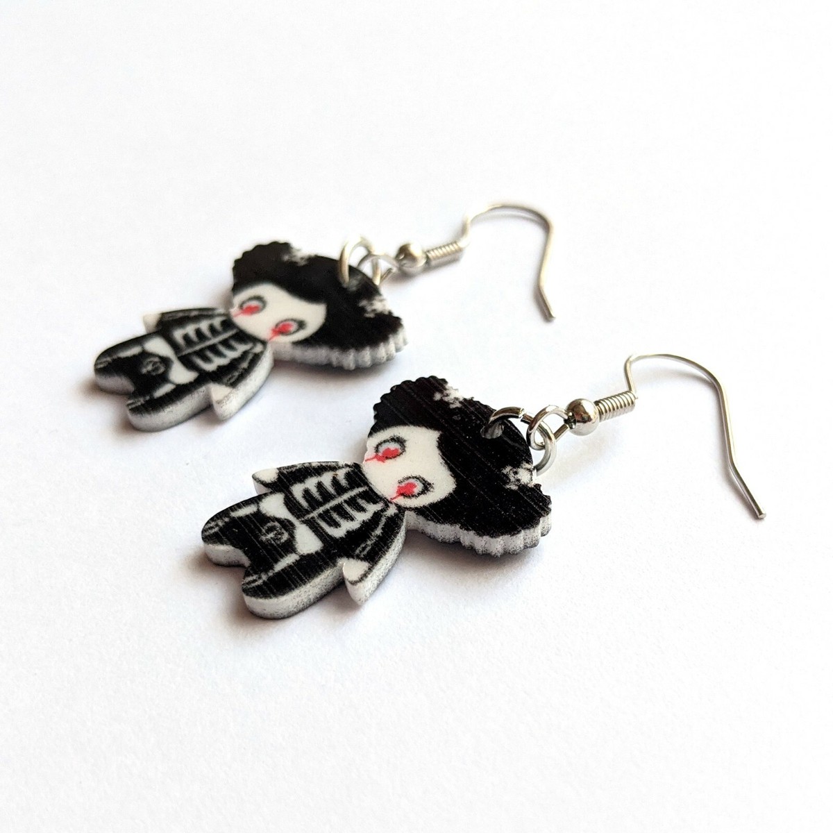 DUOWEI Halloween Black Mermaid Bones Cat Earrings - Skull Cat Dangle Earrings For Women & Teens