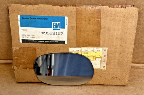 1974 NOS RH OLDS CHEVY SPORT MIRROR GLASS GM 9683157 DATED 3-DMI-5 FITS 73-80