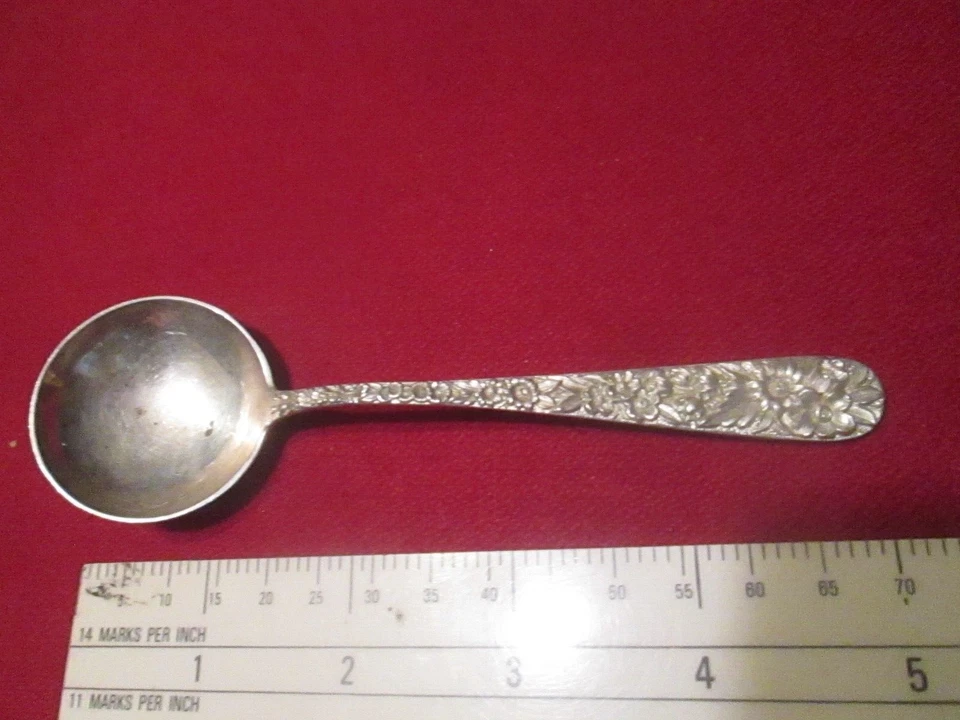 Sterling Silver S. Kirk Son Repousse Bullion or Soup Spoon With "P" Monogram - Image 3 of 4