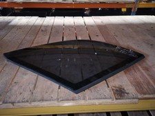 MERCEDES-BENZ M W163 Heckscheibe hinten rechts A1636700212 4.00 Diesel 33867710