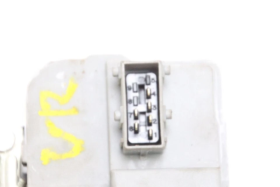 Cerradura puerta delantera derecha Lada KALINA 1 BERLINA 1117 10-2011 Foto 4 de 4