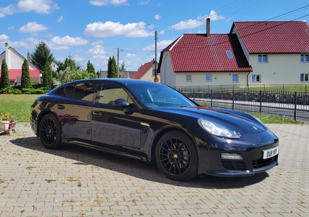 Porsche Panamera 2011