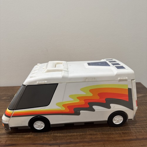 Playset pieghevole vintage 1991 Micro Machines Galoob Super City Van camper con auto - Foto 7 di 10