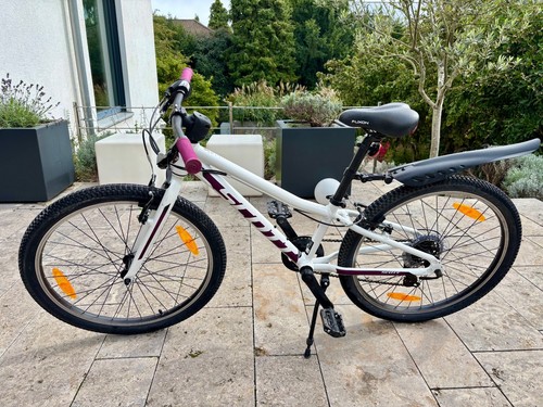 Scott MTB Mädchen - 24 Zoll – Weiss Lila - 10Kg leicht - Selbstabholung/Versand - Bild 1 von 9