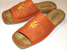 VINTAGE ANDRE ASSOUS SANDALS W/HEEL FLOWERS CANVAS MADE IN FRANCE 39/US 8