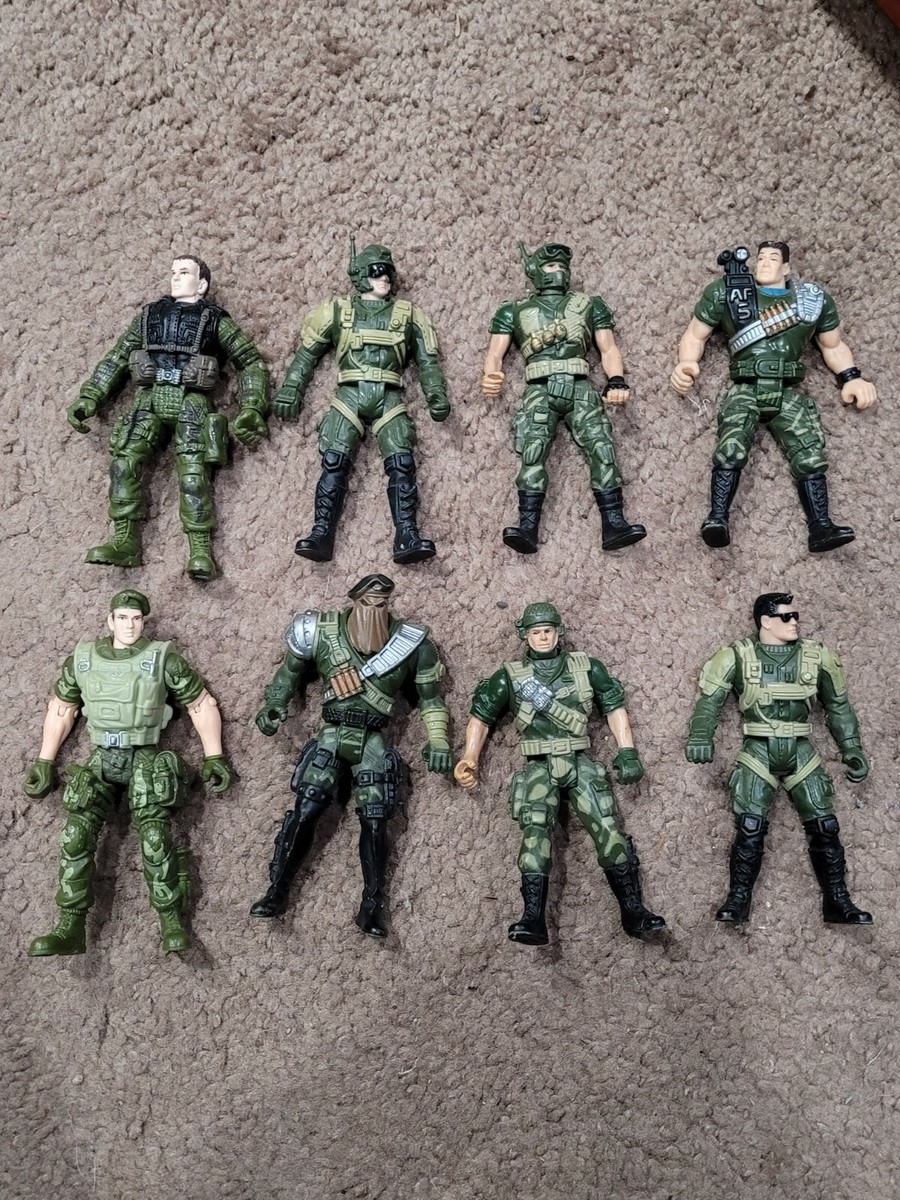 ミリタリーフィギュア3体　SAS GIGN SAT ミリタリーフィギュア3体 SAS GIGN SAT - メルカリ