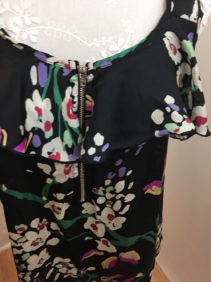 Lily White Ladies Top Floral Sz M Black White Purple Pink Front 1