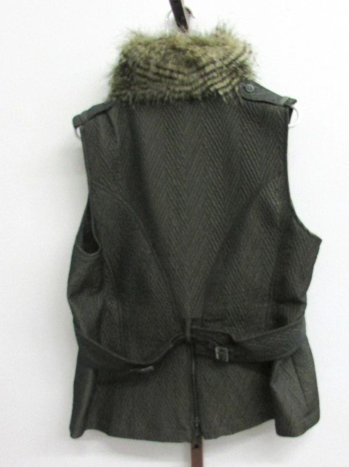 Chaleco sin mangas Yansi Fugel para mujer verde oliva con cuello de piel sintética cremallera broches de presión XL Foto 2 de 2