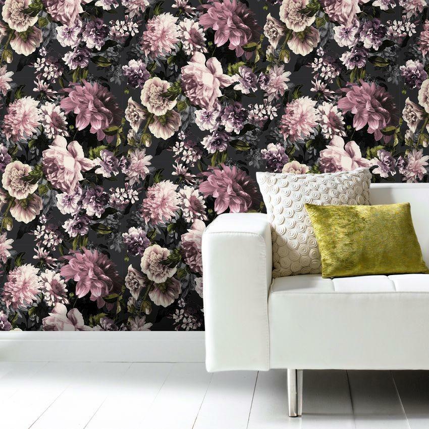 Botanical Wallpaper With Repeat Tatterns.