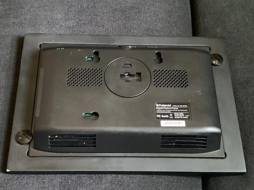 🖼️Polaroid XSA-00751A 7" LED Ebony Frame w/ Power Adapter Used - Image 3 of 4
