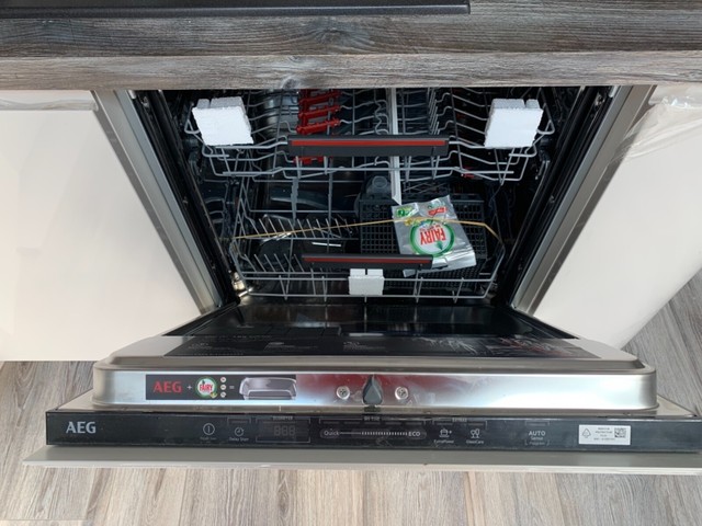 aeg 60cm dishwasher fsk53600z