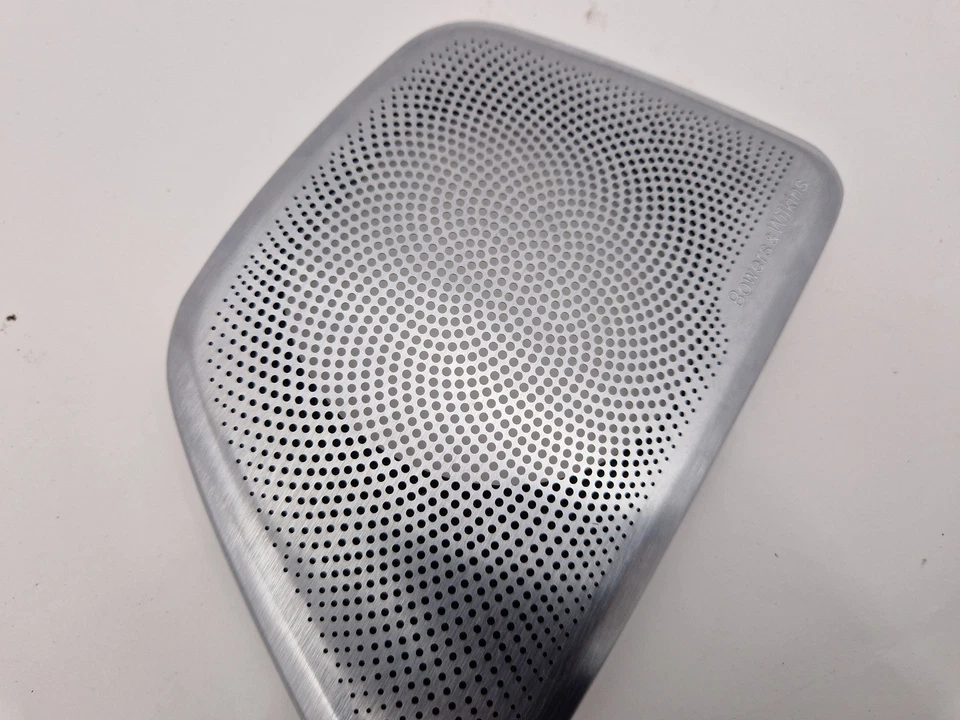 BMW 5 6 SERIES REAR DOOR CARD BOWERS & WILKINS SPEAKER COVER LEFT 9350987 G30 - Image 3 of 4