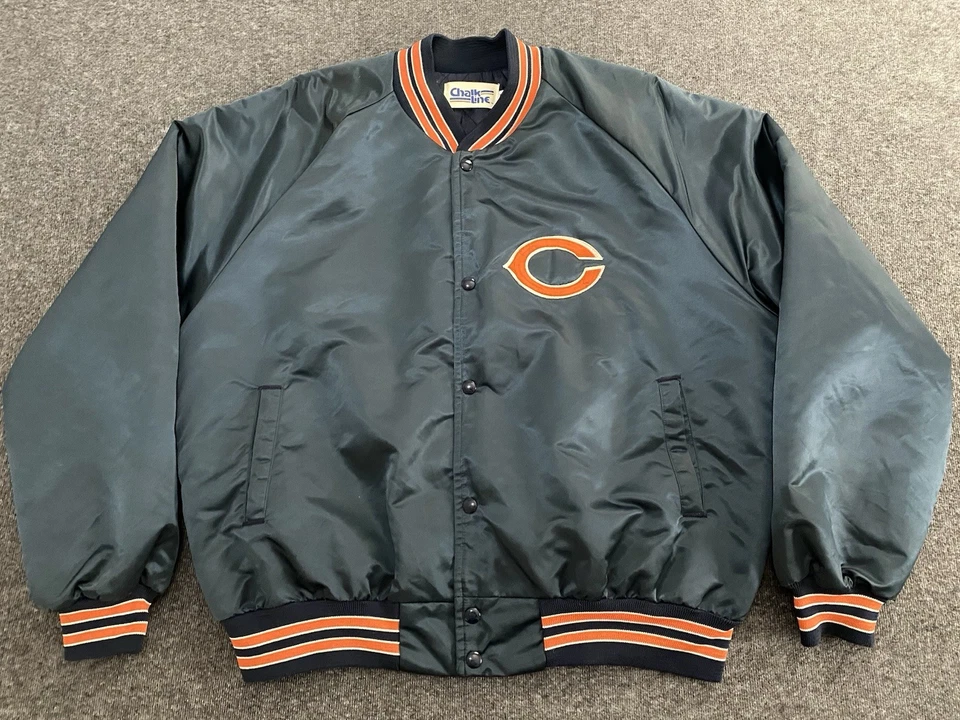 Vintage 80s Chicago Bears NFL Chalk Line SPELLOUT Satin Bomber Jacket Size XL - Image 2 of 4
