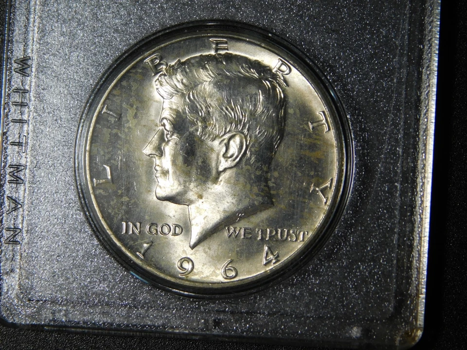 US SILVER COINS 1964 US 5 COIN MINT SET  WHITMAN PLASTIC HOLDER - Image 2 of 4