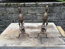 Antique 22” Murdock Parlor Grate Co. Boston Brass & Iron Andirons W/Urn Finial