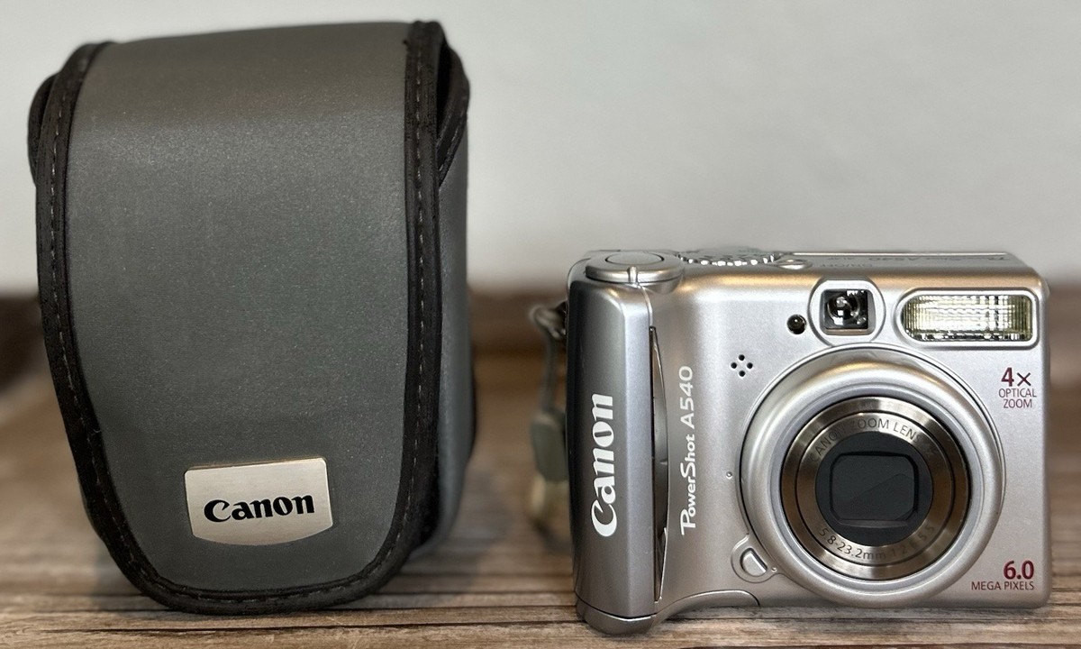 キャノン　Canon　パワーショット　A540 Amazon Canada: Canon PowerShot A540 6MP Digital Camera with