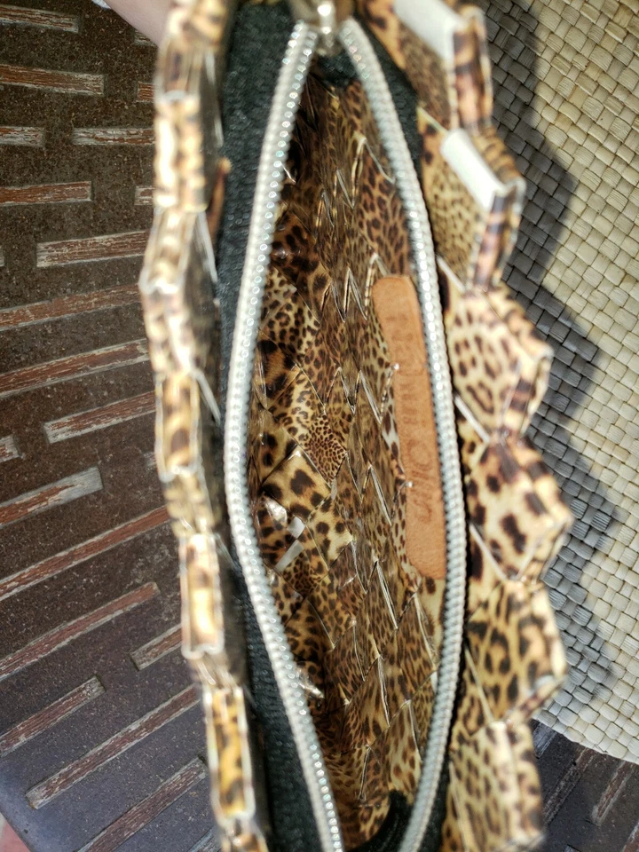 Новый Nahui Ollin сплетенный "Candy Wrapper" кошелек с ремешком застежки 71⁄2 x 5 дюймов - Изображение 3 из 4