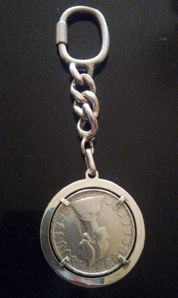 PORTACHIAVI IN ARGENTO VINTAGE CON MONETA DA 500 LIRE ARGENTO CARAVELLE ! - Immagine 3 di 3