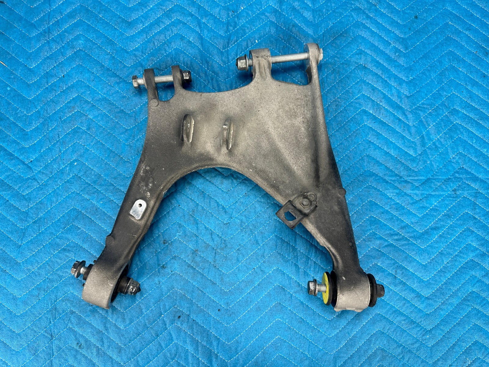 Bentley Cont Flying Spur Rear Lower Control Arm Driver's Side 29k 2006-2012 OEM
