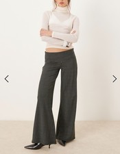 GINA TRICOT low waisted pinstripe flare trousers size xs uk 6-8 rrp £40.00