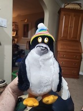 Sea World Vintage 1989 Penguin Plush 13  Stuffed Animal Winter Hat Original Tags