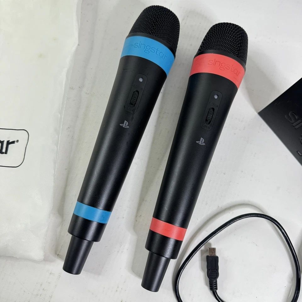 Lot SingStar PS4 2 microphones sans fil + 4 jeux karaoké Sing Now Voice PS5 - Photo 2/4