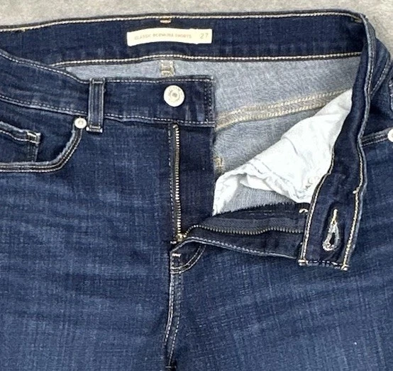 Levis Shorts Womens 27 Blue Denim Classic Bermuda 28x9.5 Cuffed Stretch Beach - Image 3 of 4