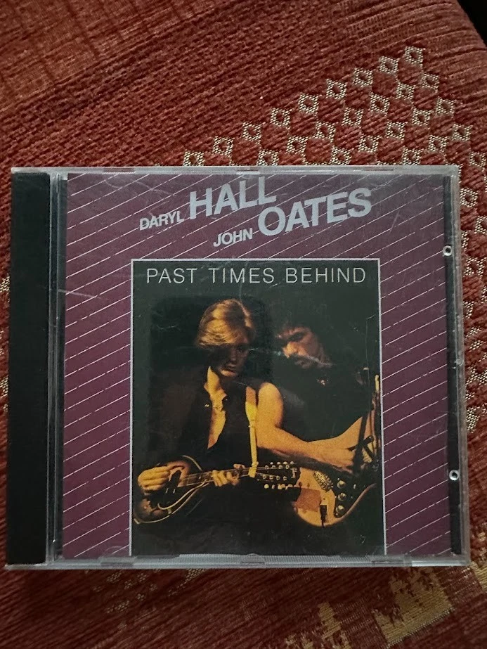 CD Daryl Hall & John Oates Past Times Behind, Guter Zustand