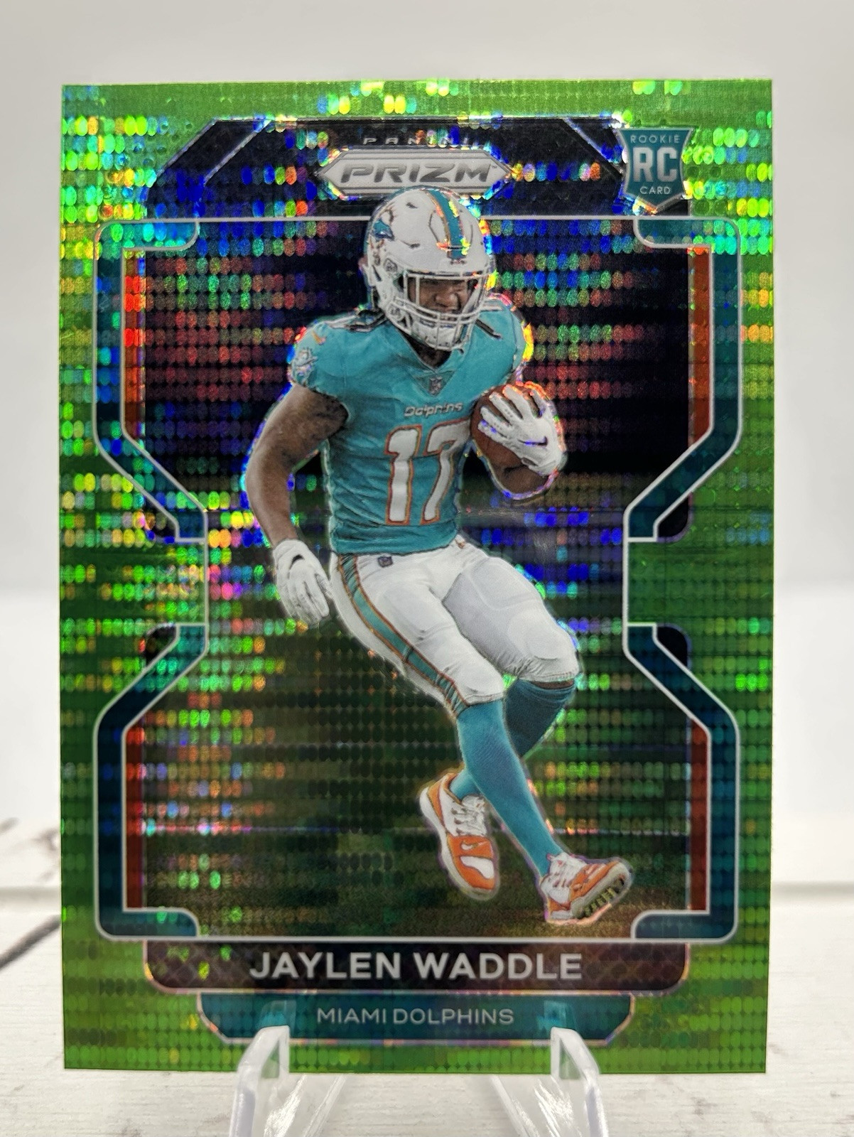 2021 Panini Prizm - Rookie Jaylen Waddle #338 Neon Green Pulsar Prizm (RC)