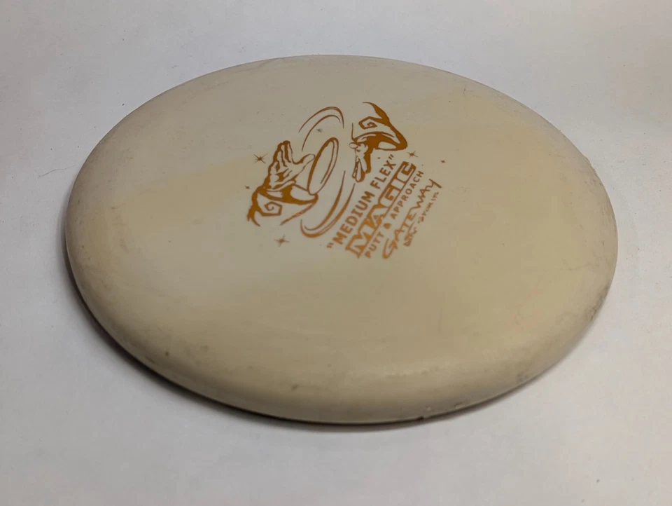 Gateway Medium Flex Magic Disc Golf Putter Old Run Putt & Approach White 173g - Image 4 of 4