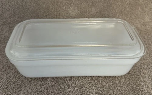 Vintage Milk Glass Fire King Oven Ware Refrigerator Dish