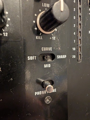 Behringer NOX101 DJ Mixer 2 Channel No Power cable 2 Knobs Have Snapped - Picture 2 of 8