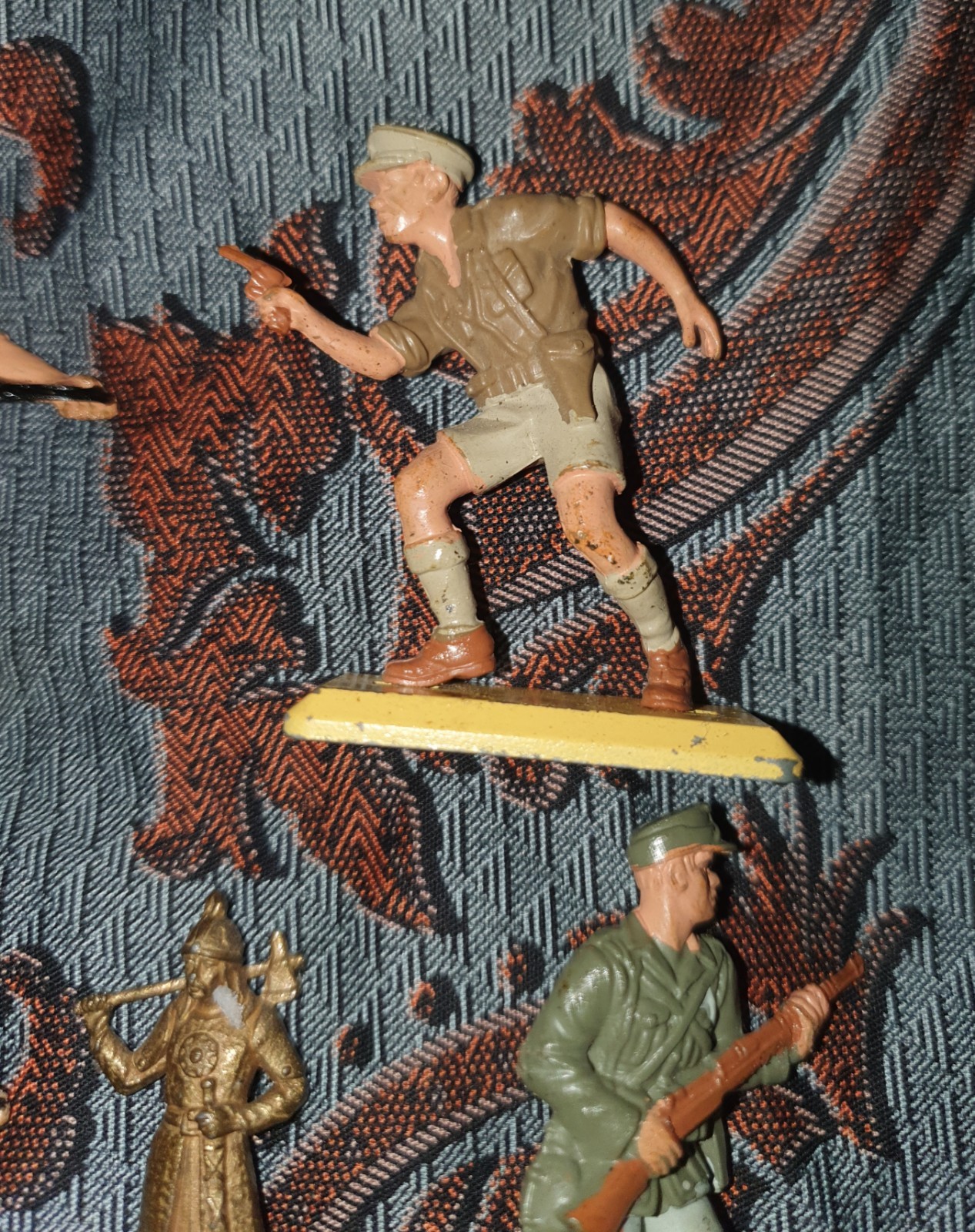 Picture 3 of 16