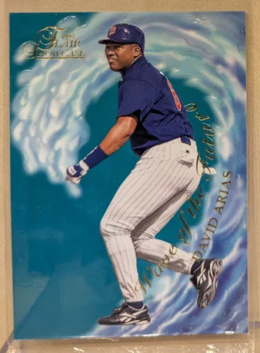 1997 Flair Showcase WAVE OF FUTURE #11 David Ortiz HOF RARE ROOKIE RC INSERT