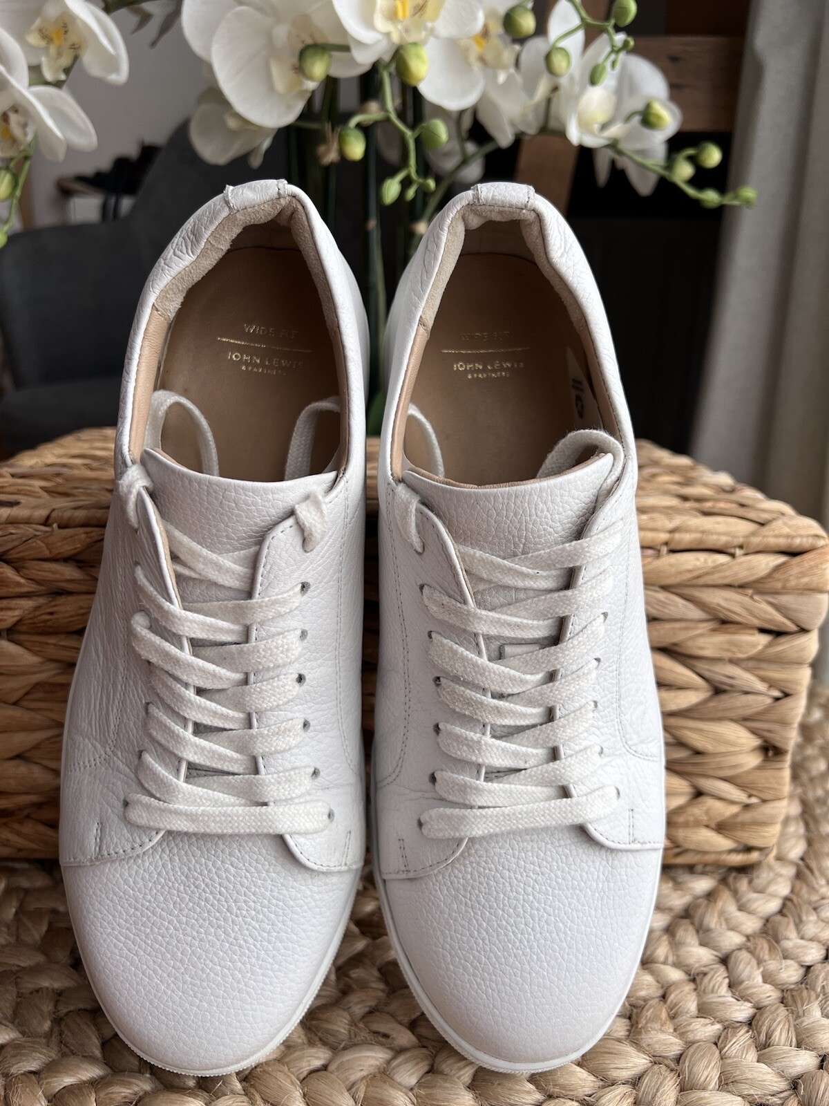 John Lewis ladies white leather wide Fit trainers sneakers UK 7 EU 40