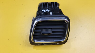 VW SCIROCCO GT 2.0 TDI 1.4 TFSI 08-14 DASHBOARD LEFT HEATER AIR VENT 1Q0819703F