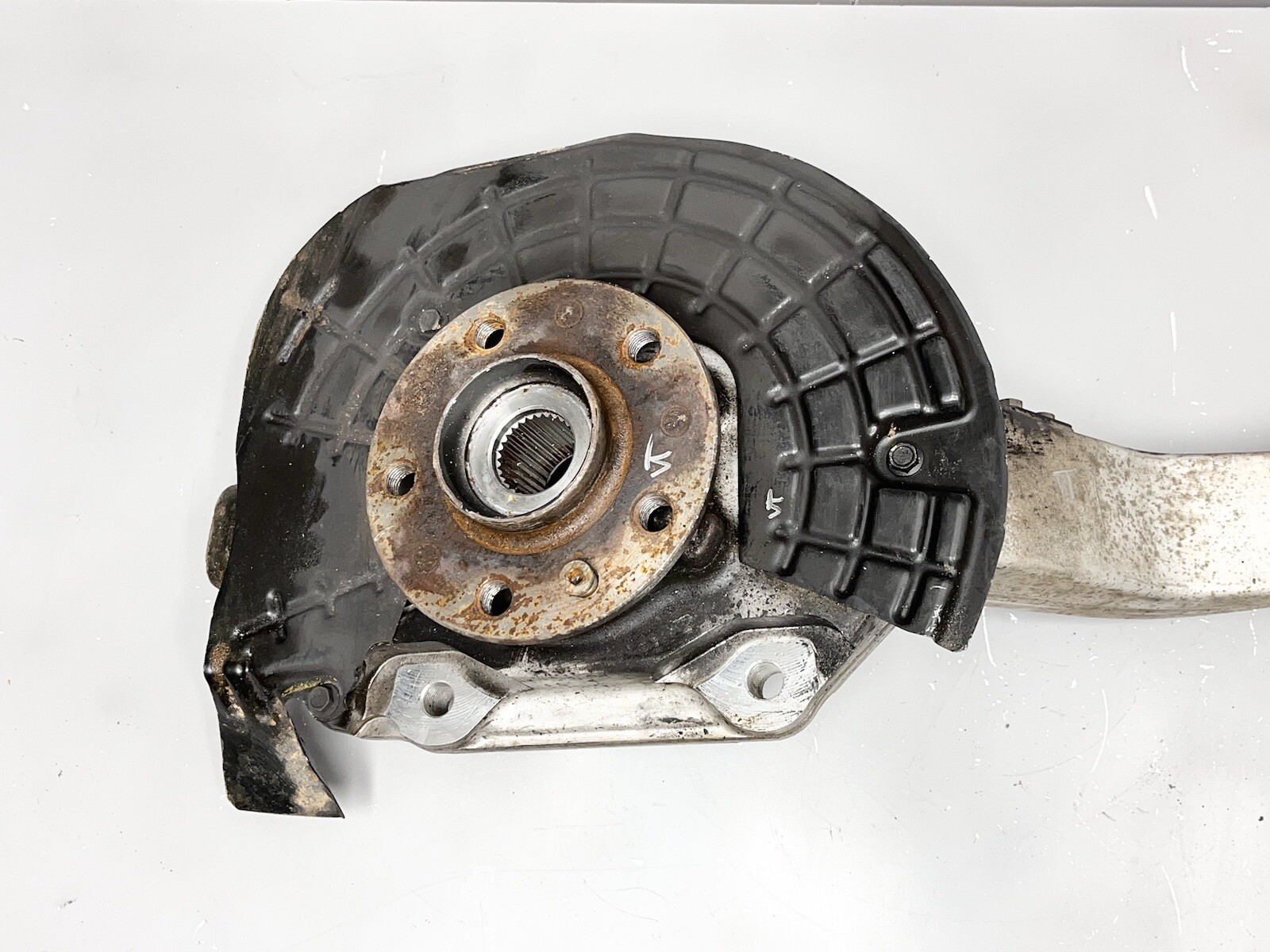 ⭐️2017-2022 MASERATI LEVANTE FRONT RIGHT SPINDLE KNUCKLE WHEEL BEARING HUB OEM