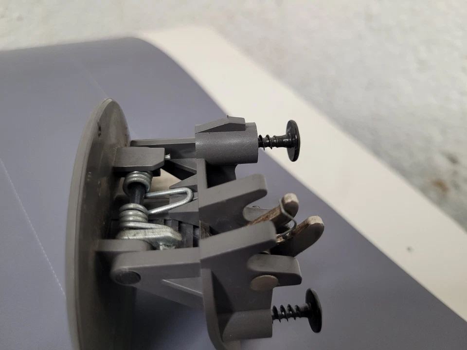 ⭐Pestillo de guantera Pontiac Aztek 2001-2005 04-07 Pontiac Grand Prix Gris 10423106⭐ Foto 3 de 4