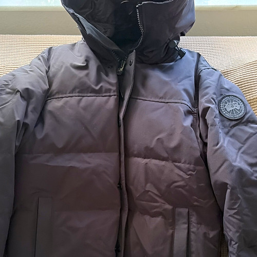 Canada Goose Arctic Program Men's Black Hooded Down Puffer Jacket, Size L/G