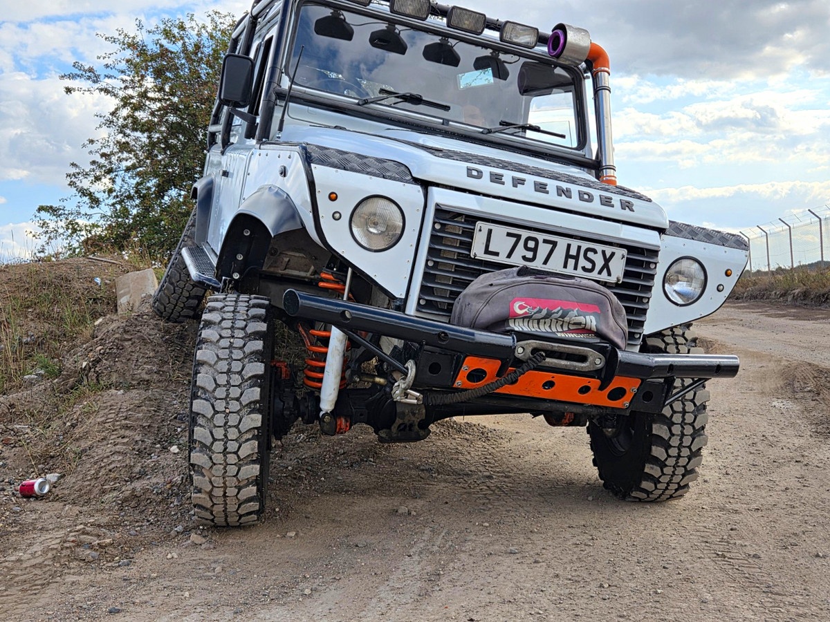 Land Rover Defender