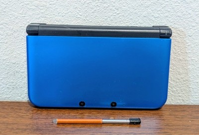 Nintendo 3DS XL Handheld System - Blue/Black (FAULTY FRONT CAMERA)