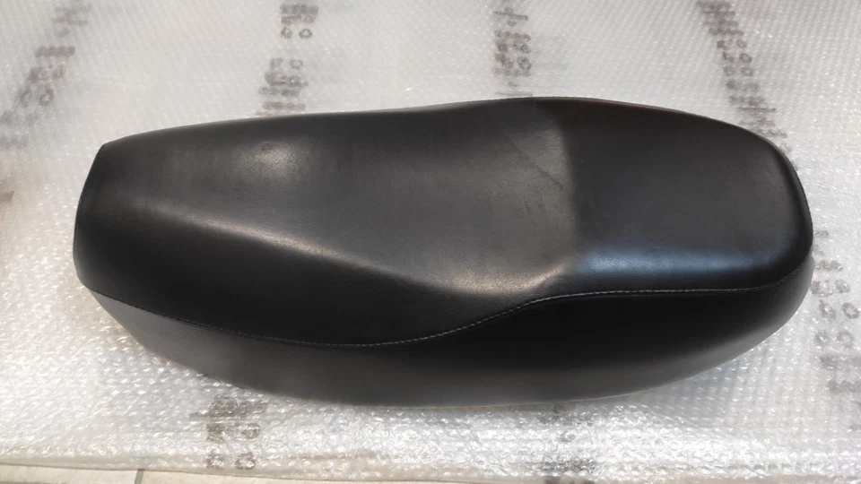 Sella Originale Biposto Yamaha 3VL - CW50 - Immagine 2 di 4