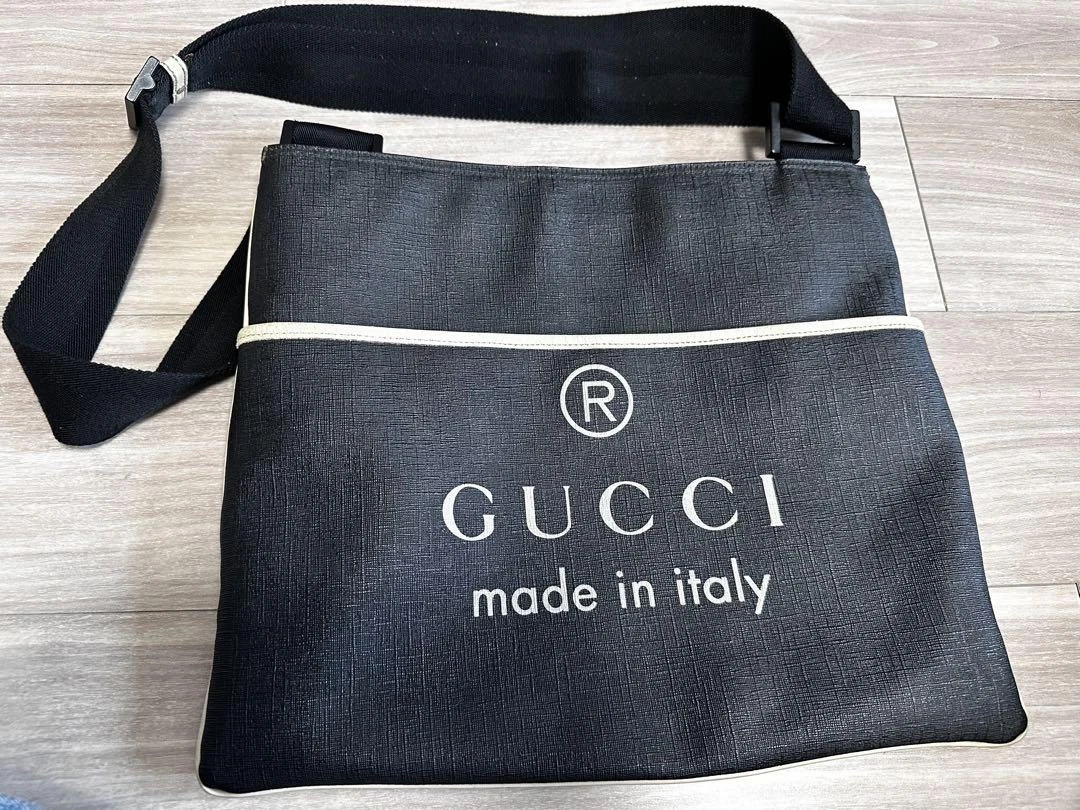 Sac bandoulière bandoulière logo GUCCI noir blanc pvc