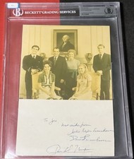 Richard Nixon & Family Signed Photograph Julie Nixon & David Eisenhower Beckett