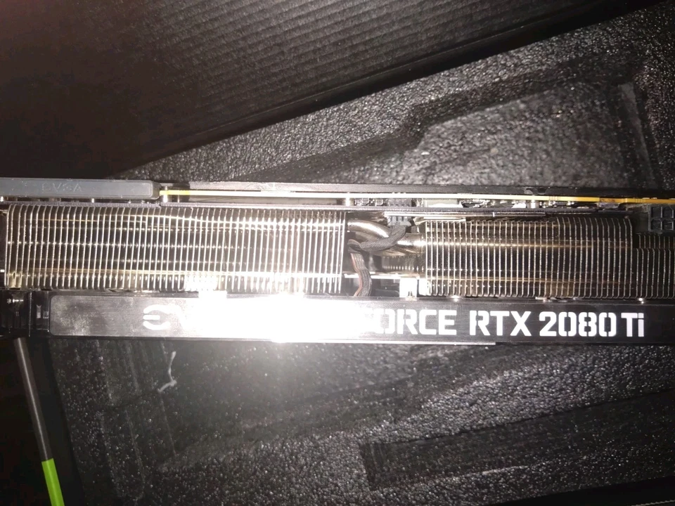 EVGA RTX2080 TI FTW3 Ultra original Luftkühler, mit Midplate und allen Schraube - Bild 4 von 4