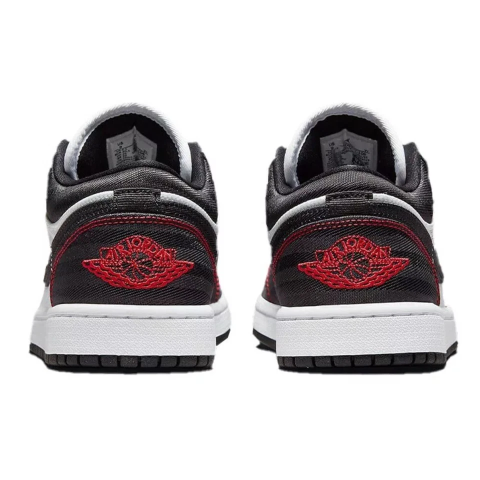 Jordan Air Jordan 1 Low SE Utility Low-top retro zapatos de baloncesto DD9337-106 Foto 4 de 4