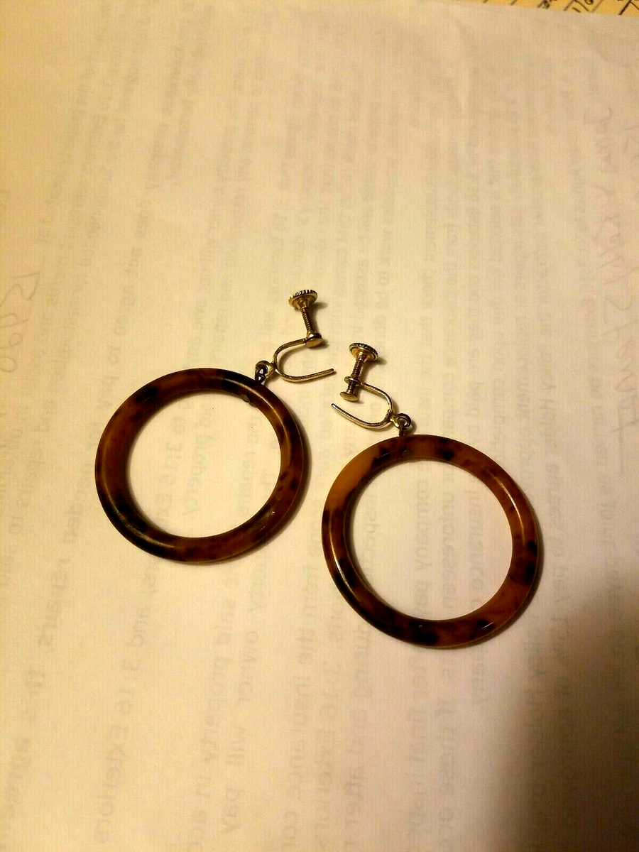 Vintage Dangling Screw-back Bakelite Hoop Earrings marbled brown