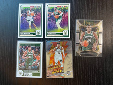 5 Card Milwaukee Bucks Lot! Antetokounmpo, Middleton, Beasley...