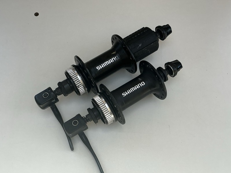 Shimano Center-lock Disc Hubs 32 Hole 8/9/10 Speed MTB HB/FH-RM35